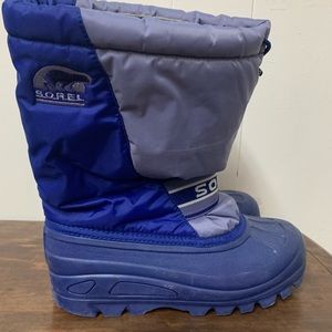 Purple Sorel Kids winter boots size 5